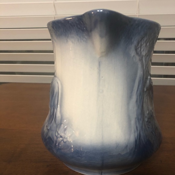 Pitcher/Creamer - Picture 3 of 5